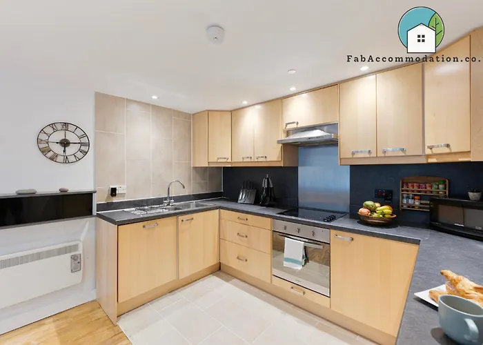 Apt-2bed 2bath-ac Unit-by Fabaccommodation * Бристоль