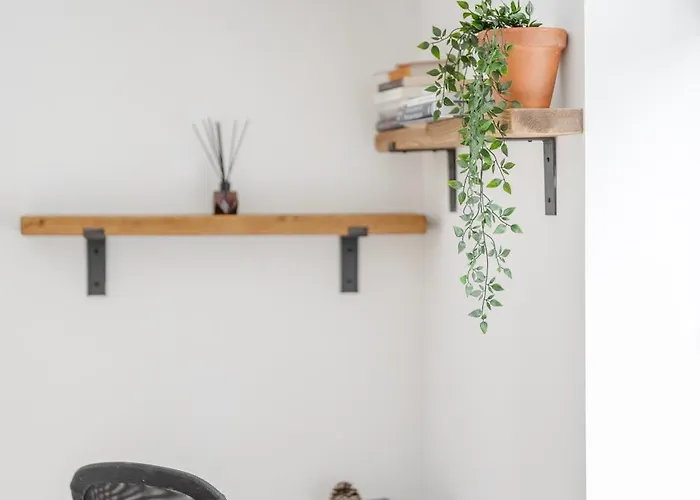 Apartman Apt-2bed 2bath-ac Unit-by Fabaccommodation